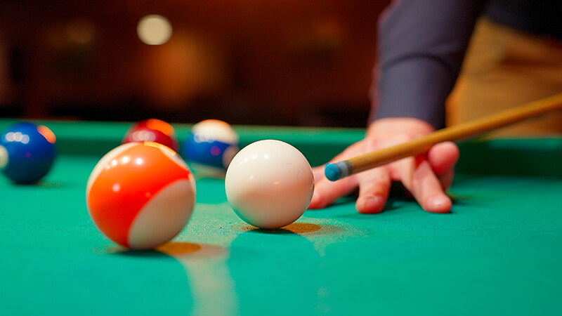 billiard ball zoom in